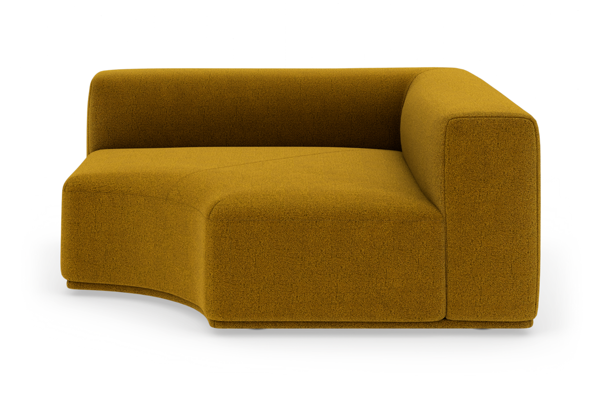 Modulsofa i sennepsgul tekstil med rundet sæde og høj armlæn, frilagt på hvid baggrund.