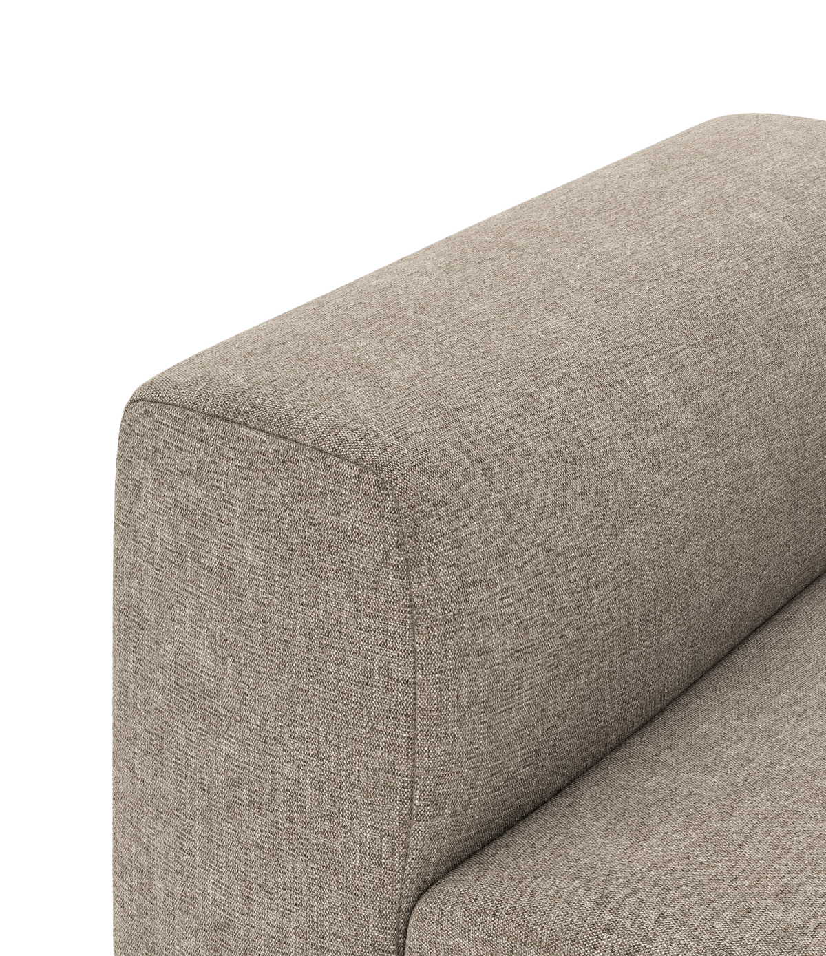 Nærbillede af beige stofsofas armlæn med blødt afrundet kant.