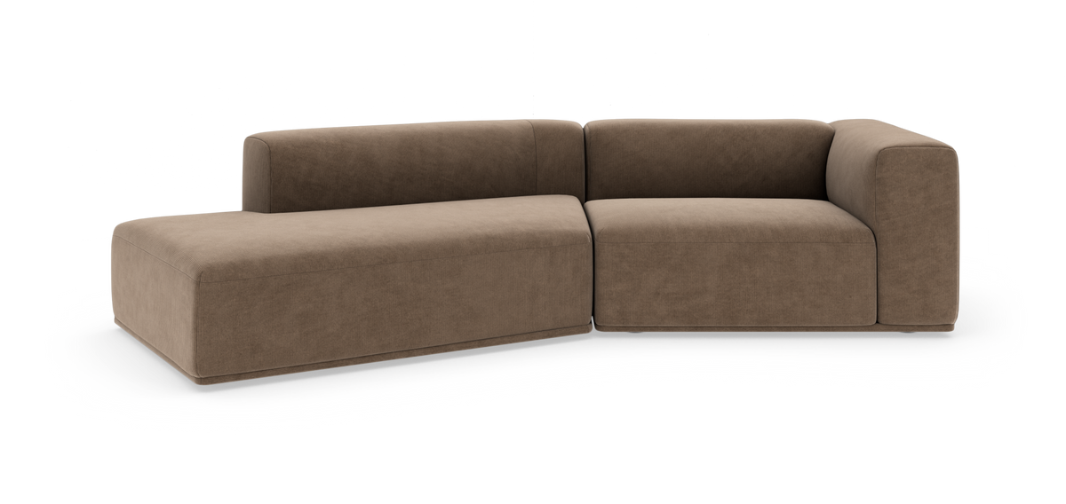 Brun L-formet modulsofa med afrundede kanter på hvid baggrund.
