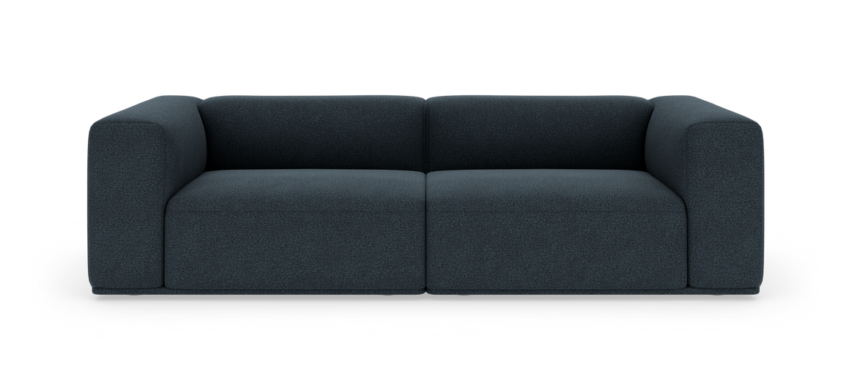 Mørkeblå 2-personers sofa med afrundede armlæn i moderne, lav profil.