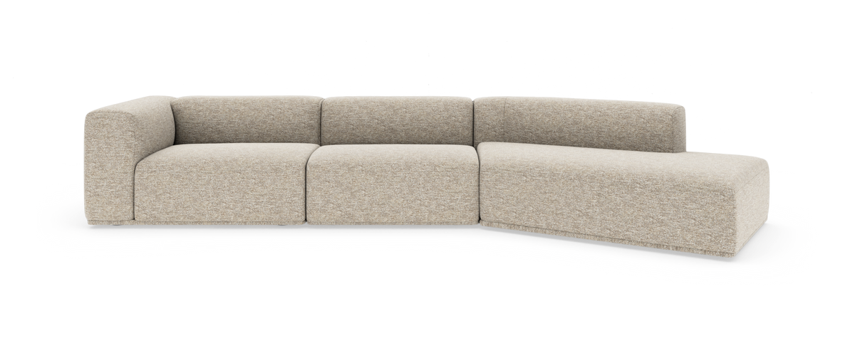 Modulsofa i beige stof med afrundede former og højre chaise longue, frilagt på hvid baggrund.