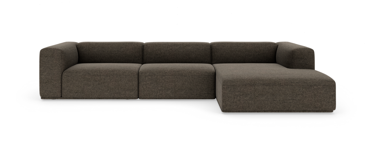 Modulsofa i mørkebrun tekstil med højre chaiselong, fritlagt produktbillede.